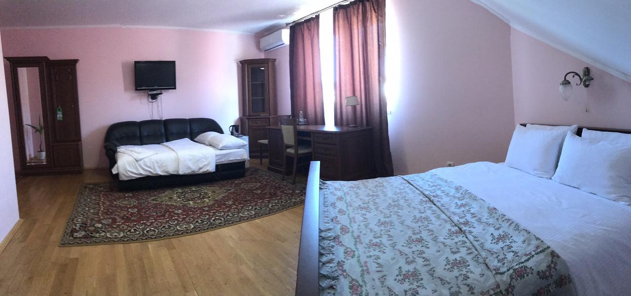 Complex Vivcharyk Hotell Skole Eksteriør bilde