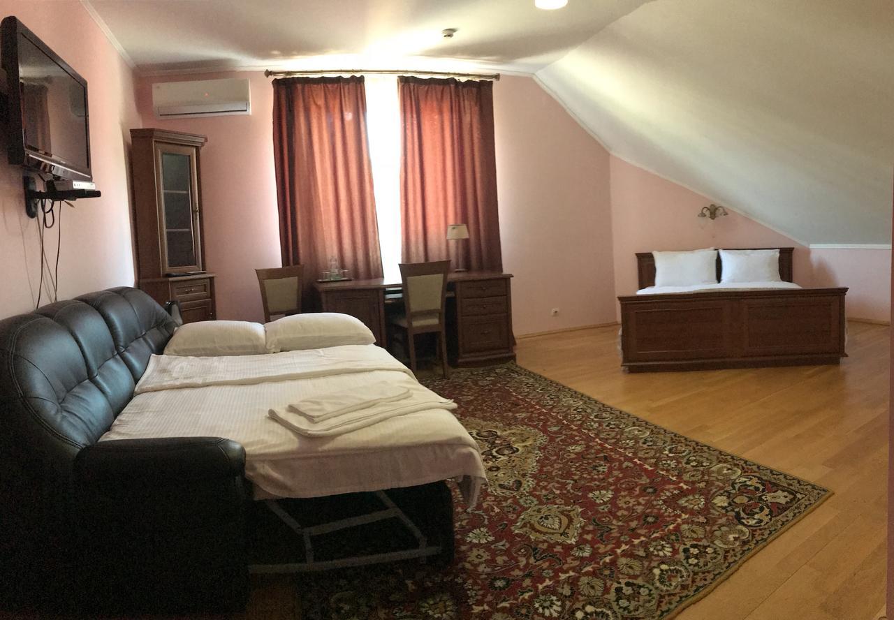 Complex Vivcharyk Hotell Skole Eksteriør bilde